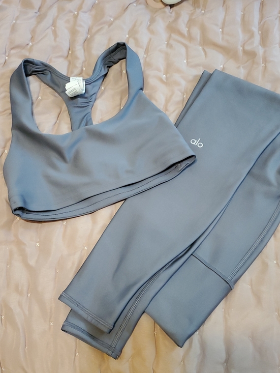 ALO Yoga Other - ALO Yoga Airlift Slate Gray Sports Bra and Leggings Set